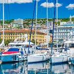 Apartman The Wave - With Seaview And Garden - Happy