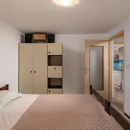 Apartment The Wave - With Seaview And Garden - Happy Kostrena