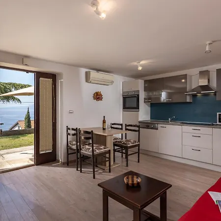 The Wave - With Seaview And Garden - Happy Apartment Kostrena