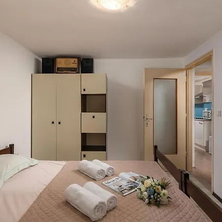 Appartamento The Wave - With Seaview And Garden - Happy Kostrena